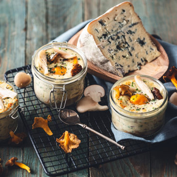 Œufs cocotte aux champignons et Bleu d’Auvergne